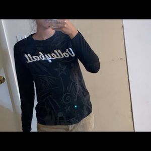 Athletic shirt